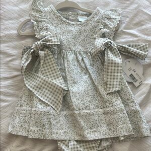 Edgehill Collection Green and White Floral Dress